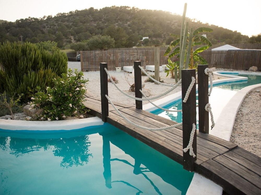 Boutique Hostal La Curandera De Salinas Sant Francesc de s'Estany Екстер'єр фото