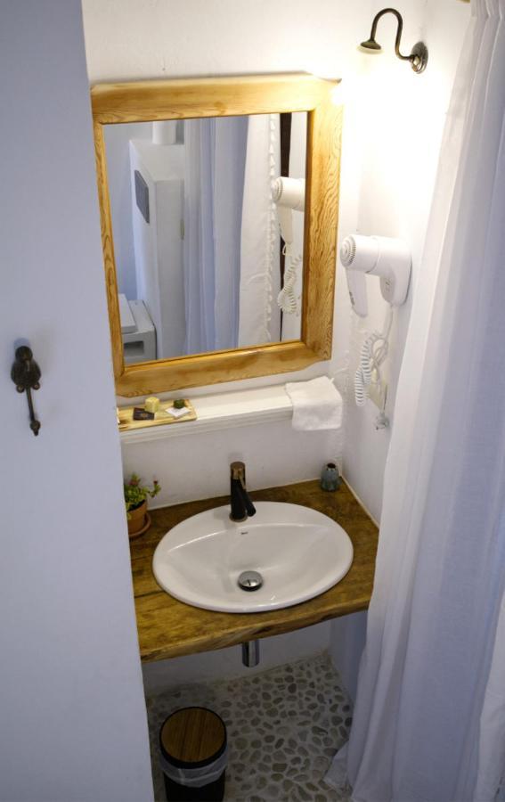Boutique Hostal La Curandera De Salinas Sant Francesc de s'Estany Екстер'єр фото
