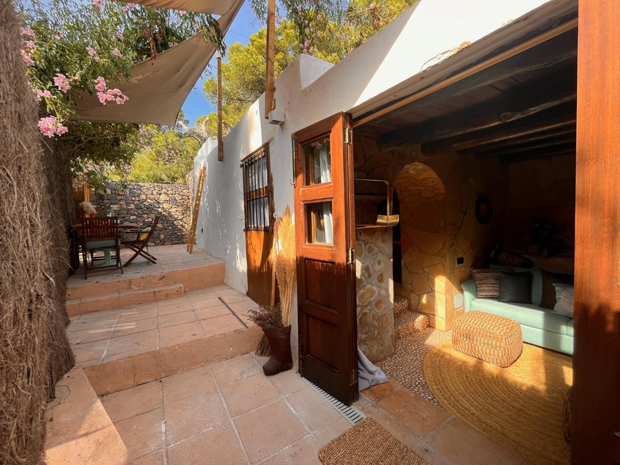 Boutique Hostal La Curandera De Salinas Sant Francesc de s'Estany Екстер'єр фото